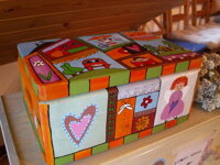 Maľovaná drevená krabička