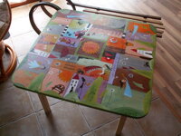 Maľovaný stôl