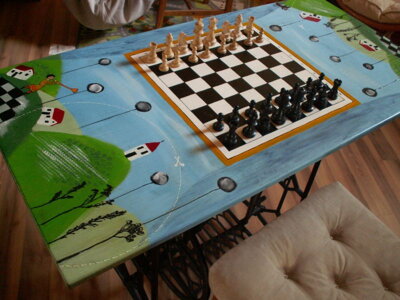 Pre kráľa i pre dámu - šachový stôl