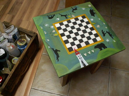 Malý šachový stolíik