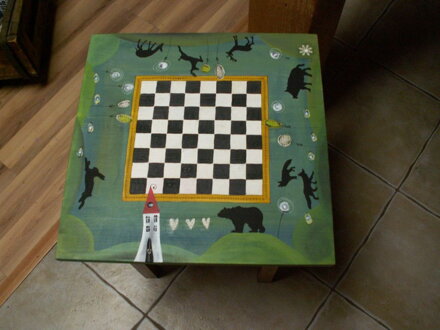 Malý šachový stolíik