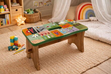 Maľovaný hokerlík